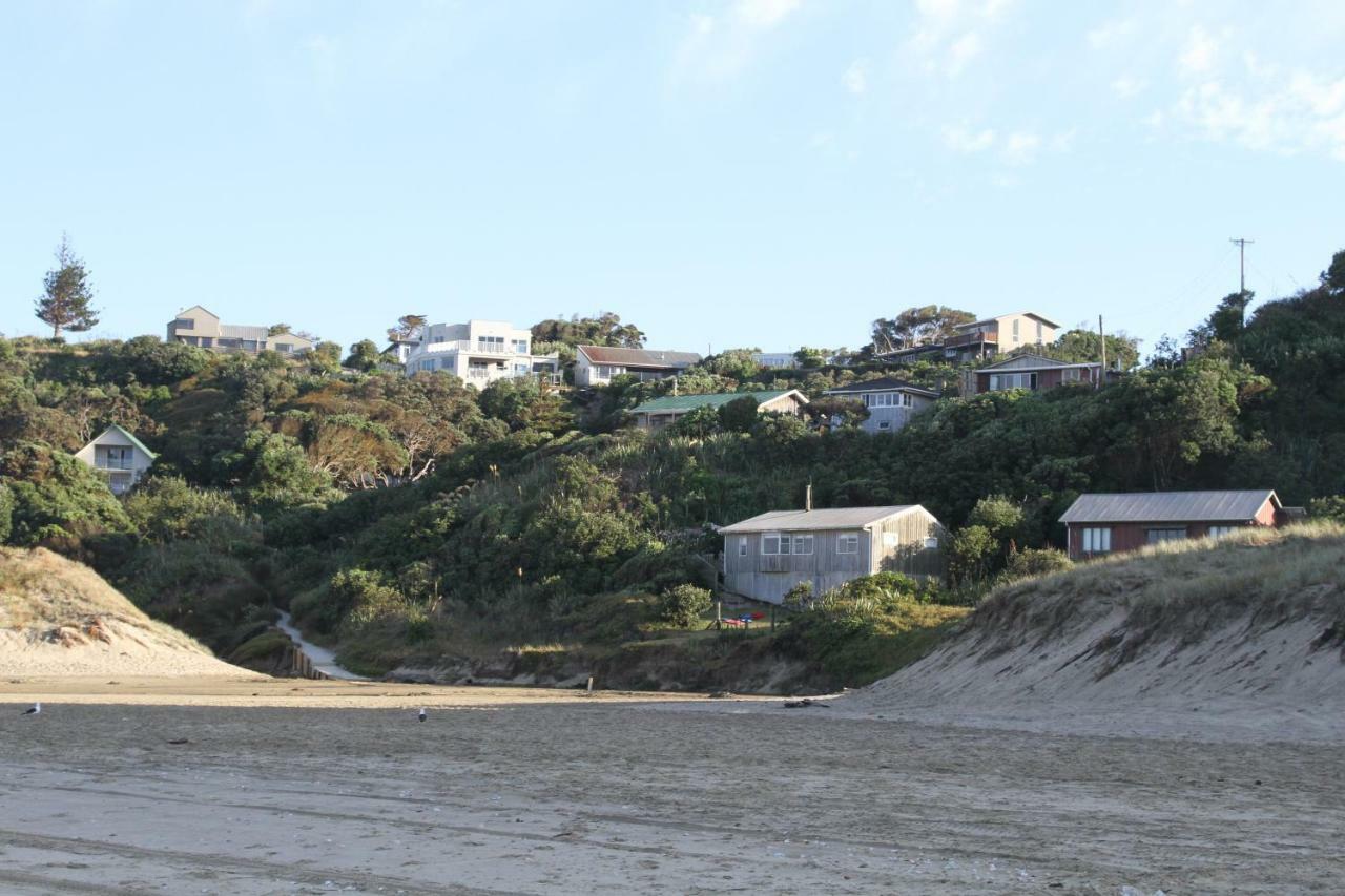 Toad Hall Baylys Beach Esterno foto