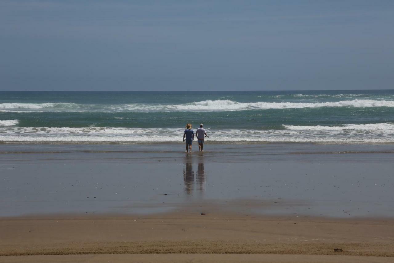 Toad Hall Baylys Beach Esterno foto