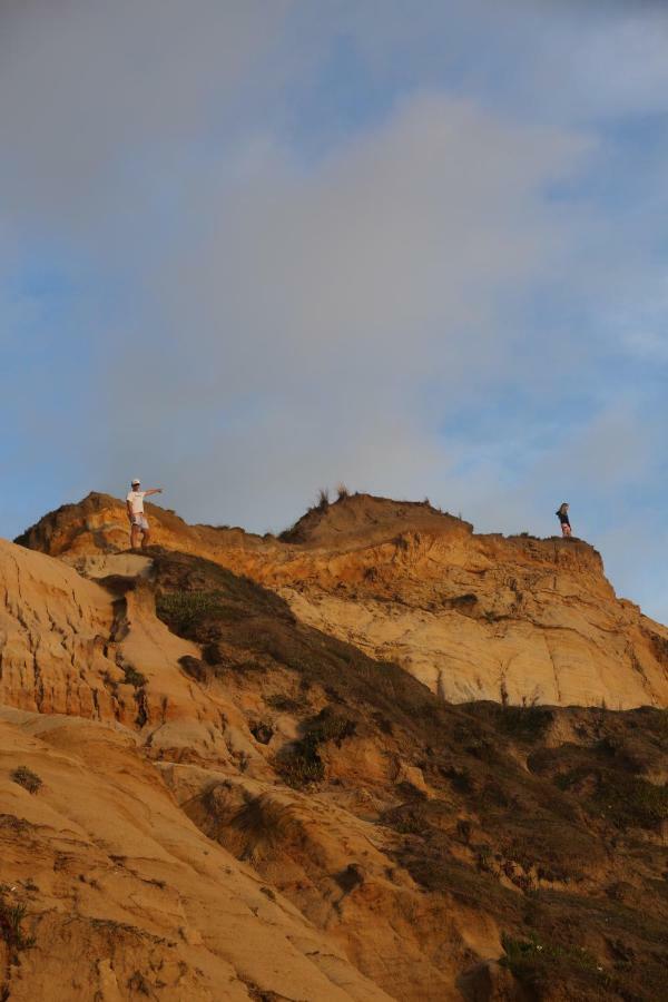 Toad Hall Baylys Beach Esterno foto